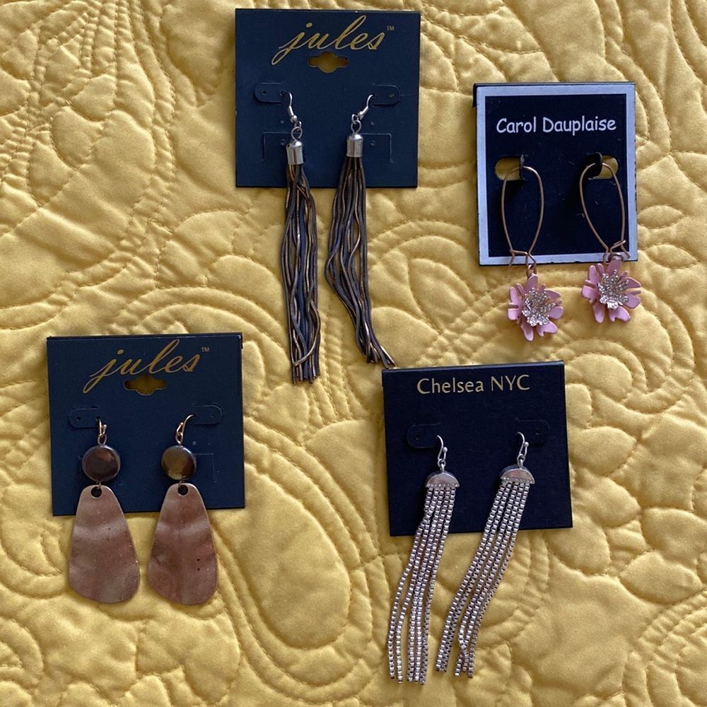 4 Pairs of Pretty Earrings